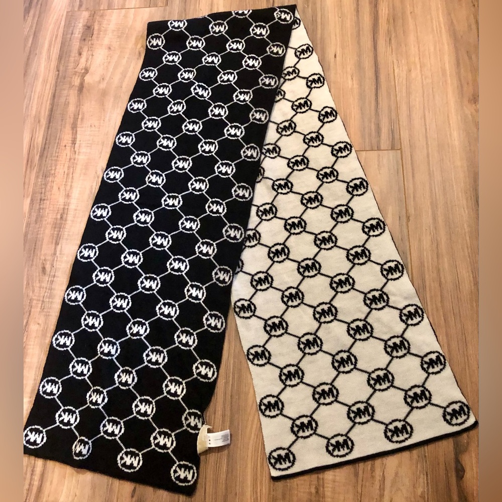 Michael Kors black and white reversible winter scarf with logo